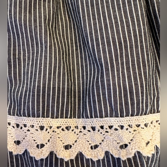 Suzabelle dress women’s medium - Picture 10 of 13